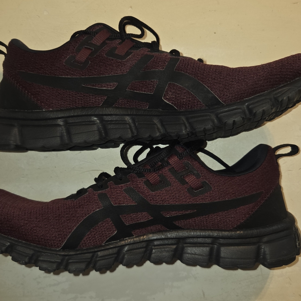 Asics Men's Burgundy Running Shoes
